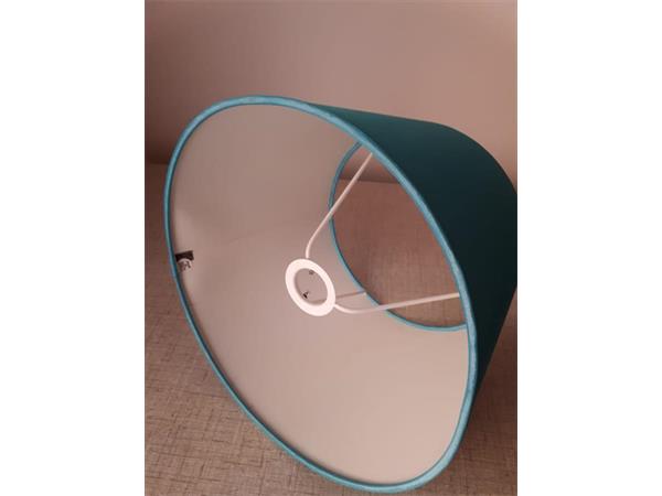 ~/upload/Lots/48311/AdditionalPhotos/vfa6xck4mzt4w/LOT 36B ELECTRICAL Lamp shade ROUND Height 20cm Bottom 25cm Top 18cm A_t600x450.jpg